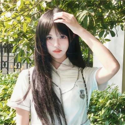 校花的秘密花园 在线观看